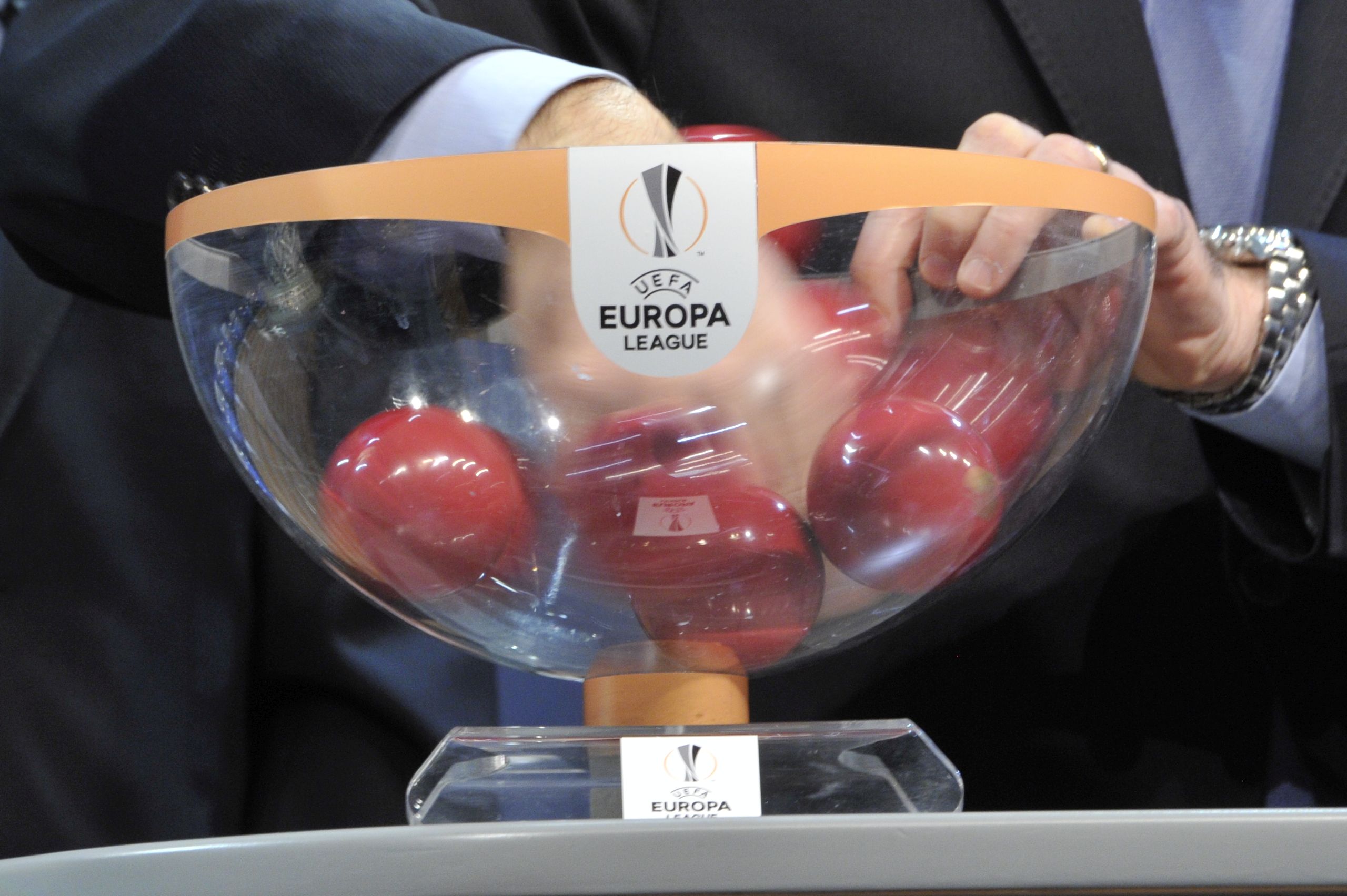 LIVE: Κλήρωση Europa League